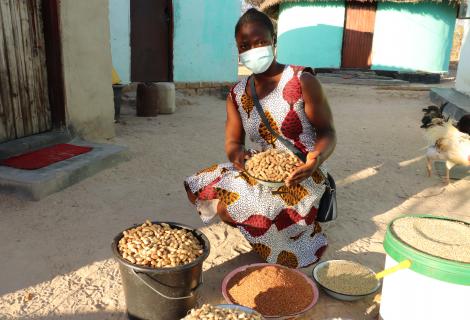 Mavis, a young smallholder farmer in Zimbabwe