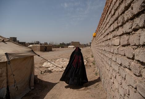 Afghanistan woman walking